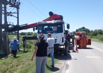 Tras 30 horas sin luz en Andino, la EPE instaló un transformador nuevo y reestableció el servicio
