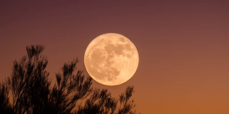 La última Super Luna del 2025: la Luna llena en Géminis será un evento astronómico excepcional