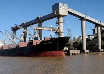 A pesar del paro de aceiteros, los puertos de la región se mantienen operativos