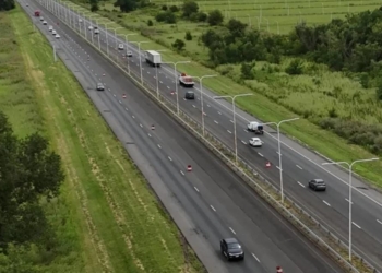 Provincia anunció que finalizó el tercer carril de autopista mano a Rosario