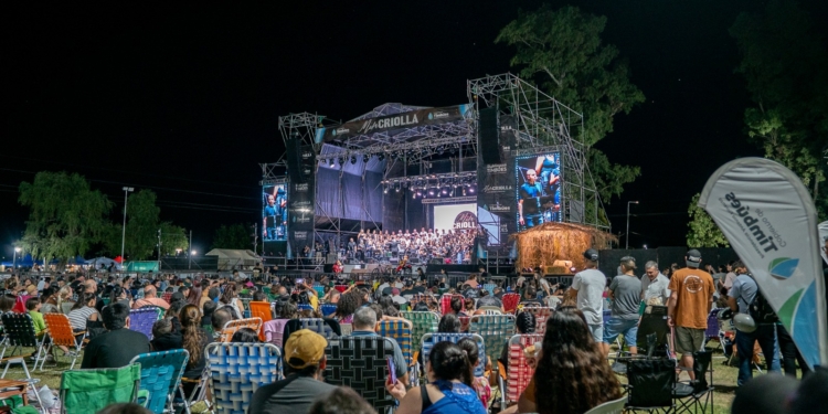 Éxito total: 18 mil personas vivieron la Fiesta de la Misa Criolla en Timbúes