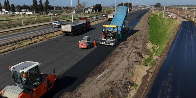 El 4 de febrero licitarán el tercer carril de la Autopista desde San Lorenzo hasta Timbúes