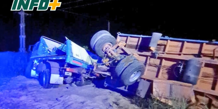 Choque entre camiones y vuelco sobre la Ruta 91: un chofer herido
