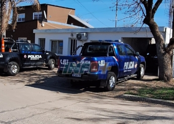 Oliveros: dejó su auto estacionado y le robaron elementos de su interior