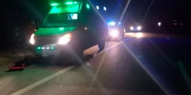 San Genaro: un motociclista de 20 años sufrió politraumatismos tras chocar contra un camión