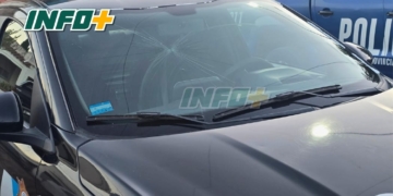 Maciel: una joven arrojó un zapato en medio de una gresca y terminó dañando un móvil policial