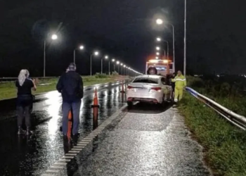 Continuará detenido por causar un accidente y robar a dos familias en la autopista