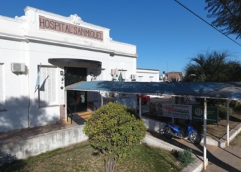 Detuvieron a una mujer que se hacía pasar por médica en un Samco: investigan a cuántos pacientes atendió