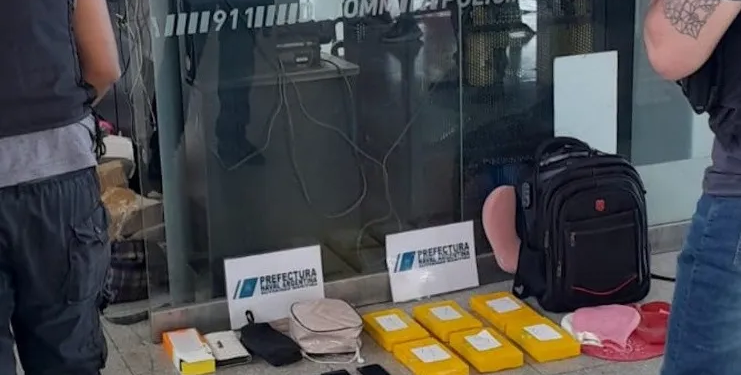 Siguieron a una mujer desde Totoras y la atraparon en Rosario con 6 kilos de cocaína