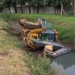 Rescataron a un trabajador tras el vuelco de una retroexcavadora