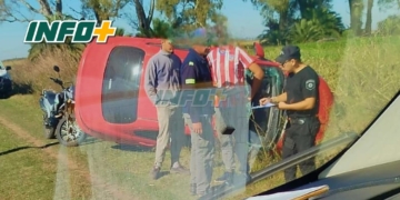 Vuelco en Serodino: una joven embarazada y una menor fueron rescatadas