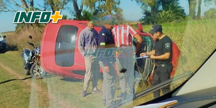 Vuelco en Serodino: una joven embarazada y una menor fueron rescatadas