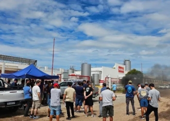 Verónica evitó la quiebra, pero persiste la crisis y la planta de Clason – Totoras sigue paralizada