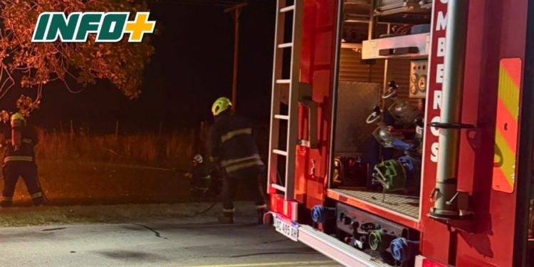 Tragedia un Villa Eloisa: un hombre murió al chocar en su auto contra un árbol e incendiarse