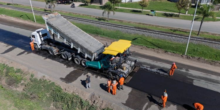 Paso alternado en Timbúes: continúan las obras de repavimentación en Ruta 11