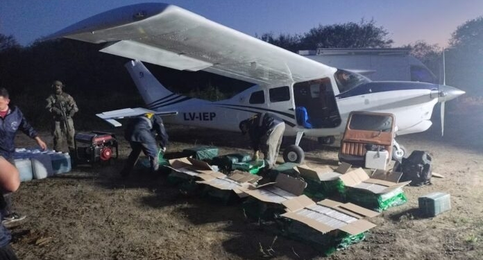 Detectaron una avioneta con 400 kilos de droga en el norte santafesino