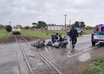 Choque en las vías de San Genaro: impactaron una zorrita y una moto