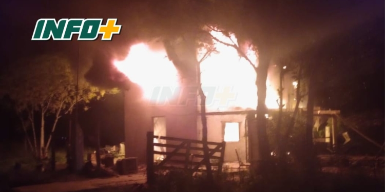 Un incendio destruyó una vivienda en Gessler donde viven 12 personas