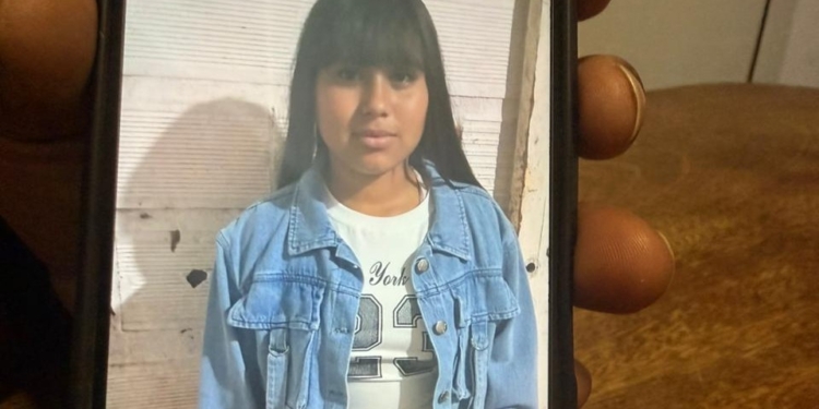 Buscan a una adolescente de 14 años que falta de su hogar en Capitán Bermúdez