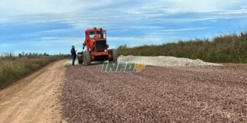 Con mano de obra local, avanza el ripio de 10 km en Clason
