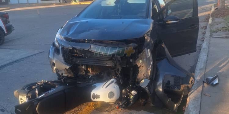 Fuerte accidente en Totoras: un motociclista trasladado en código amarillo