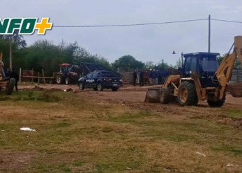 Puerto Gaboto: reclamo vecinal para evitar que retiren una cancha de fútbol en barrio sur