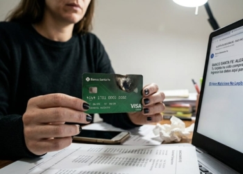 Estafaron a una mujer de Barrancas mientras intentaba reactivar su tarjeta Visa: perdió 124 mil pesos