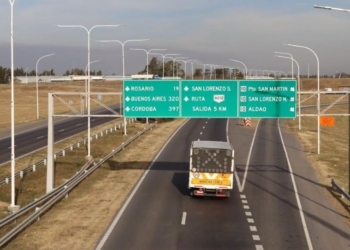 Vuelven a cortar la autopista este sábado para colocar un pórtico