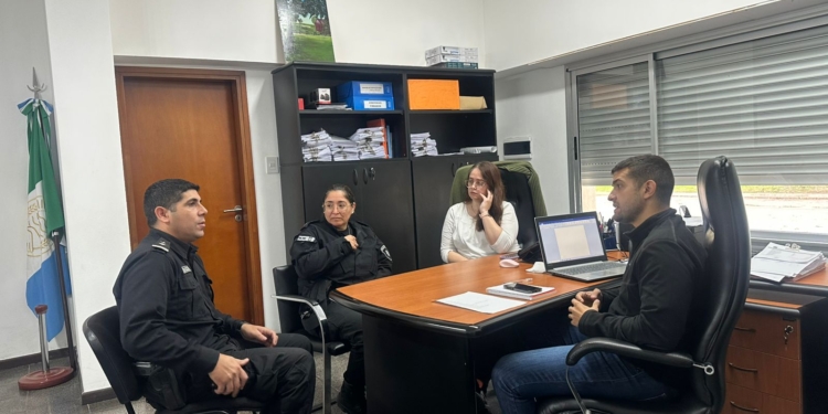 La Comisaría de Clason tiene nueva jefa y fue recibida por el presidente comunal