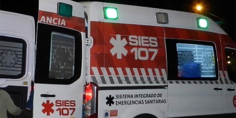 Gaboto: dos adolescentes de 15 años heridos tras un choque entre una moto y una camioneta