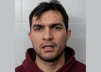 Ofrecen una millonaria recompensa para encontrar al hombre que mató a un policía federal