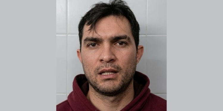Ofrecen una millonaria recompensa para encontrar al hombre que mató a un policía federal
