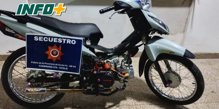 Monje: secuestraron una moto y demoraron a dos menores de Maciel que intentaron escapar de la policía