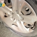 Totoras: aprehendieron a un hombre por dañar cubiertas de 8 autos con un arma blanca