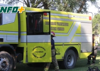 Un auto y una moto colisionaron en San Genaro: un vecino de la ciudad resultó herido