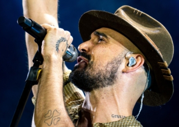 Abel Pintos en Rosario: una gran fiesta popular para celebrar la bandera