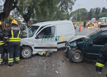 Choque frontan en Villa La Ribera: una mujer de Oliveros y su bebé resultaron heridos