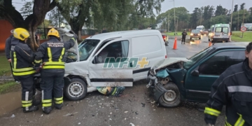Choque frontan en Villa La Ribera: una mujer de Oliveros y su bebé resultaron heridos