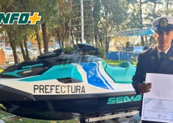 Un prefecto de Barrancas fue distinguido por rescatar a un joven que se ahogaba en el río Paraná