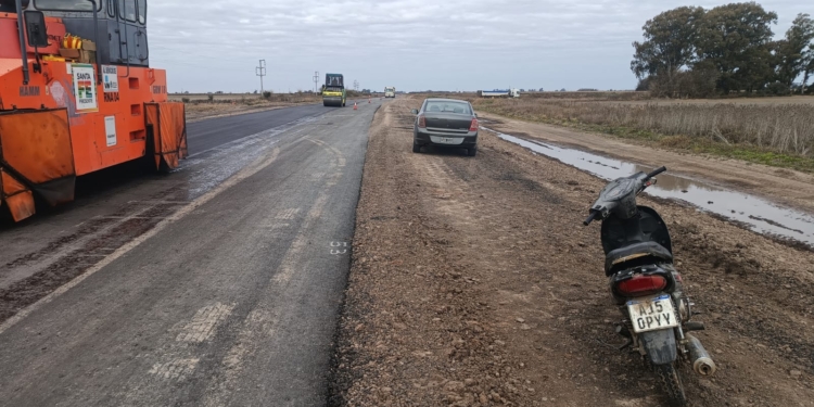 Pueblo Irigoyen: una moto y un auto chocaron sobre la Ruta 41S