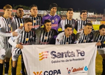 Timbuense dio el golpe en Las Parejas y avanzó en la Copa Santa Fe