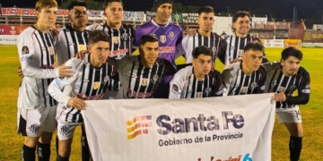 Timbuense dio el golpe en Las Parejas y avanzó en la Copa Santa Fe