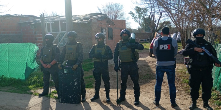 Detuvieron en la región a un hombre y le secuestraron 131 dosis de cocaína