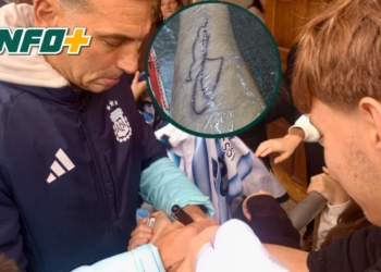 El sueño de un joven de Barrancas: visitó a Scaloni y se tatuó su firma en el brazo
