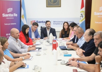 Este jueves se reabren las paritarias en Santa Fe: docentes buscan un 30% de aumento