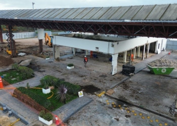 Renuevan por completo las dos estaciones de servicio de la autopista y construirán una más