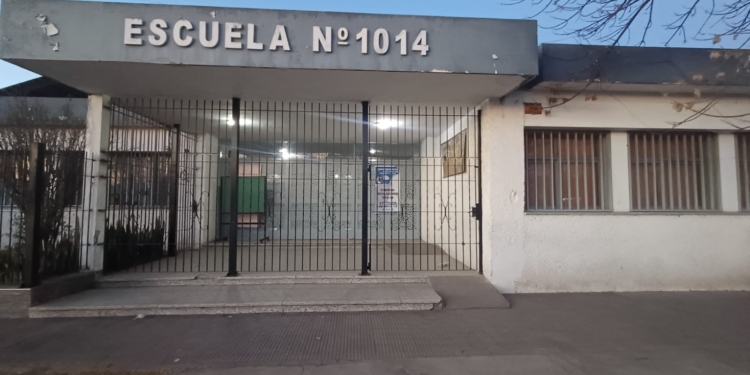Amenaza con balas en una escuela de la región: debieron suspender las clases