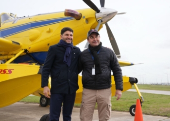 Un piloto de Centeno fue el primero en volar el nuevo avión hidrante de la Provincia