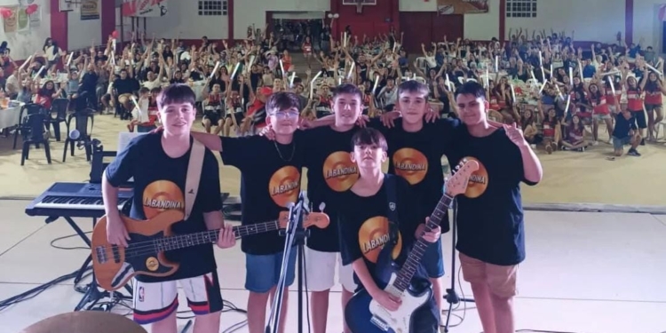 «Labandina», los pibes de Oliveros fueron seleccionados y llevan su rock a San Lorenzo