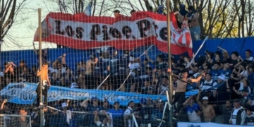 Sancionaron a Alba por los disturbios en el clásico y no podrán utilizar banderas ni bombos
